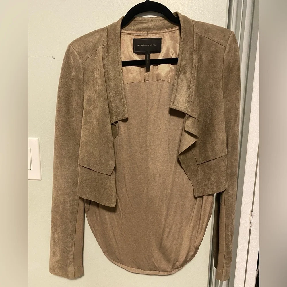 BCBG MaxAzaria | Norton Drape Faux Suede Vegan Cropped Blazer • small - Picture 3 of 6